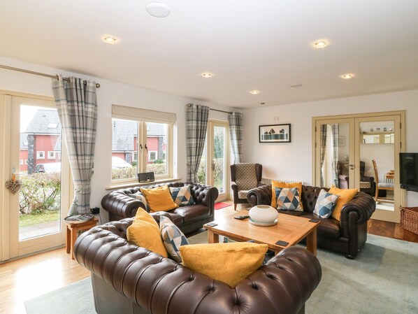 Cottage | Interior