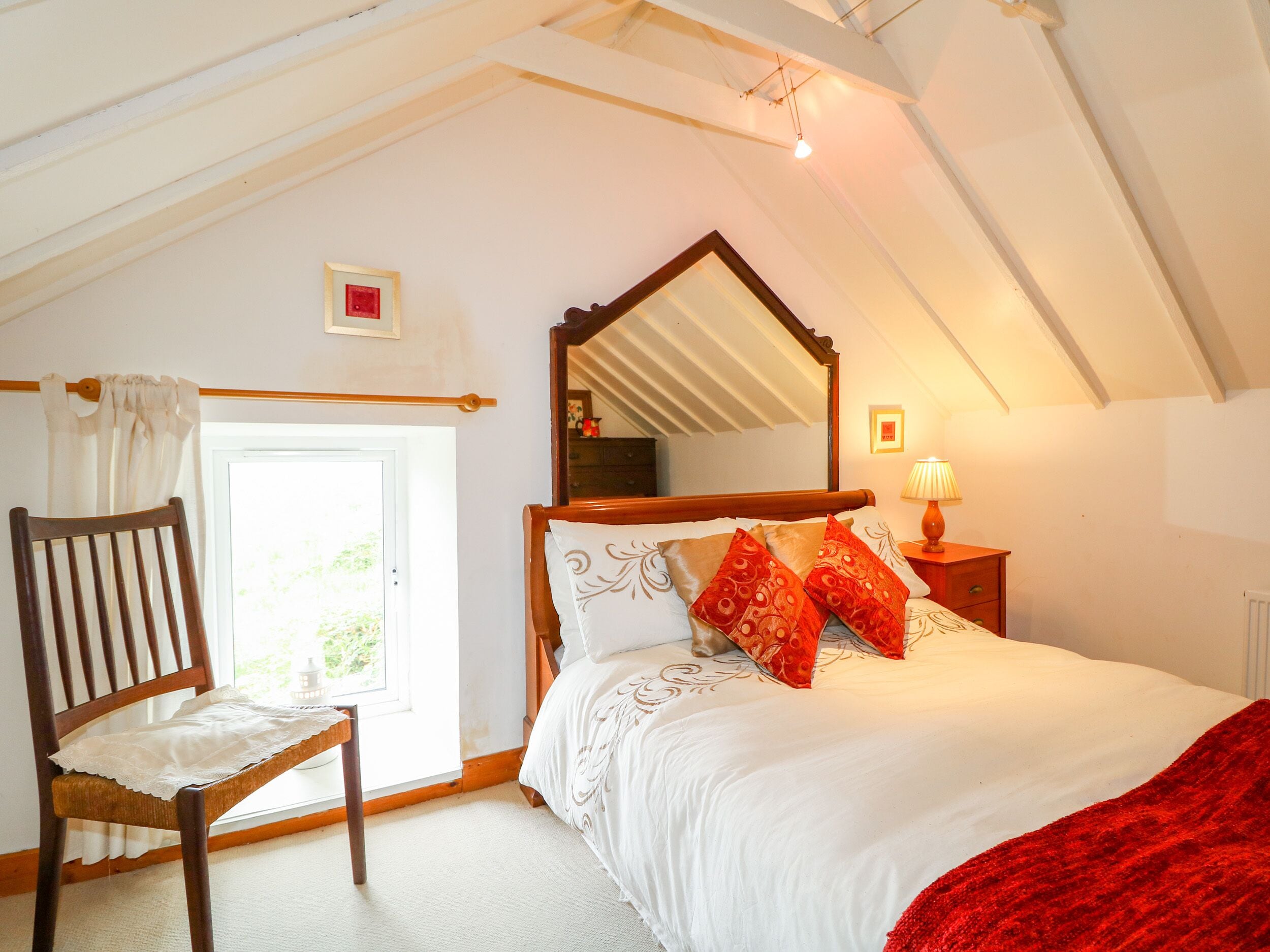 Småhus | 4 soverom, individuelt dekorert og individuelt innredet