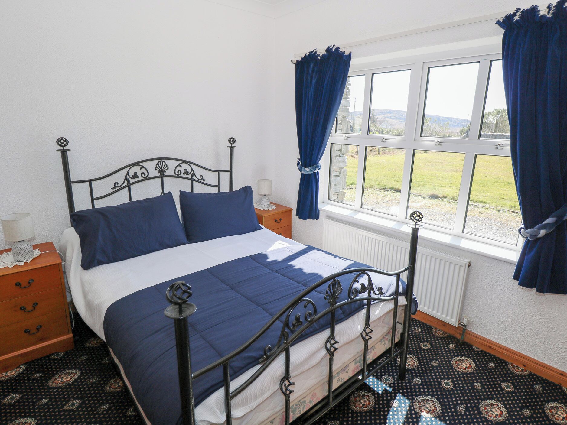 Mökki | 5 makuuhuonetta, yksilöllisesti sisustettu, yksilöllisesti kalustettu