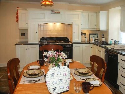 Nellie's Farmhouse