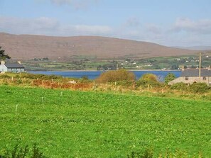 Cottage | Interior - Nellie's Farmhouse (Bantry)