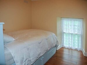 Cottage | Interior - Nellie's Farmhouse (Bantry)