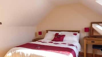 Cottage | 5 bedrooms, individually decorated, individually furnished