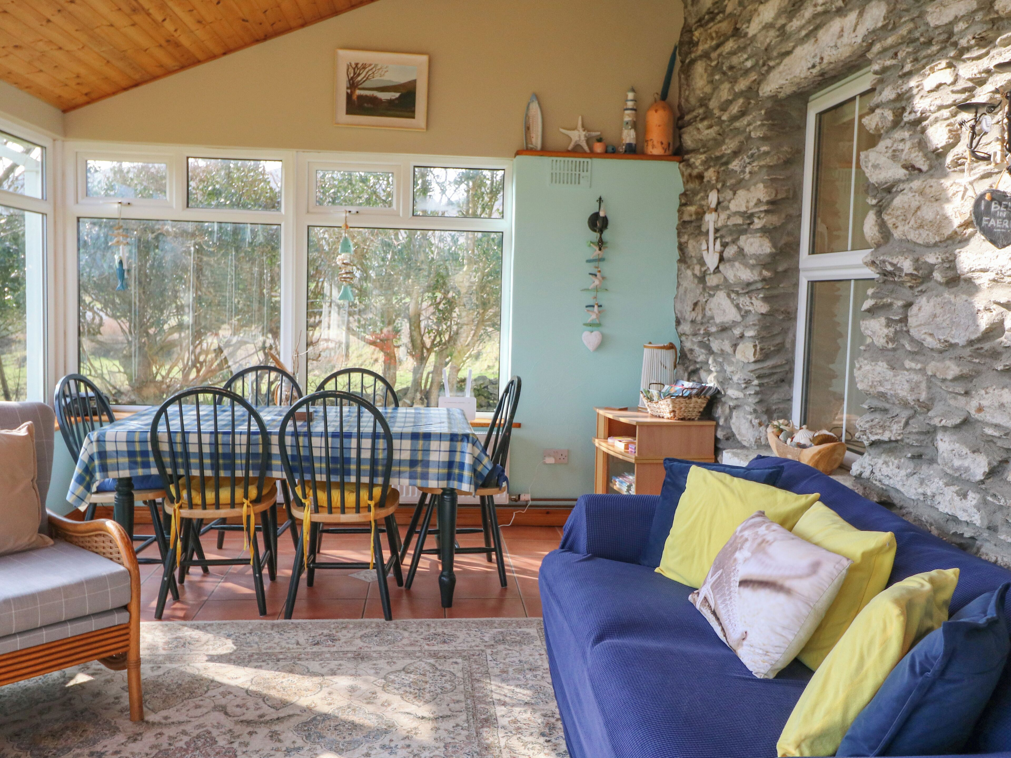 Cottage | Living area