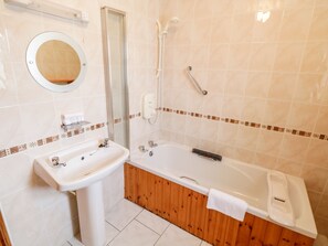 Cottage | Interior - At the Crossroads (Louisburgh)
