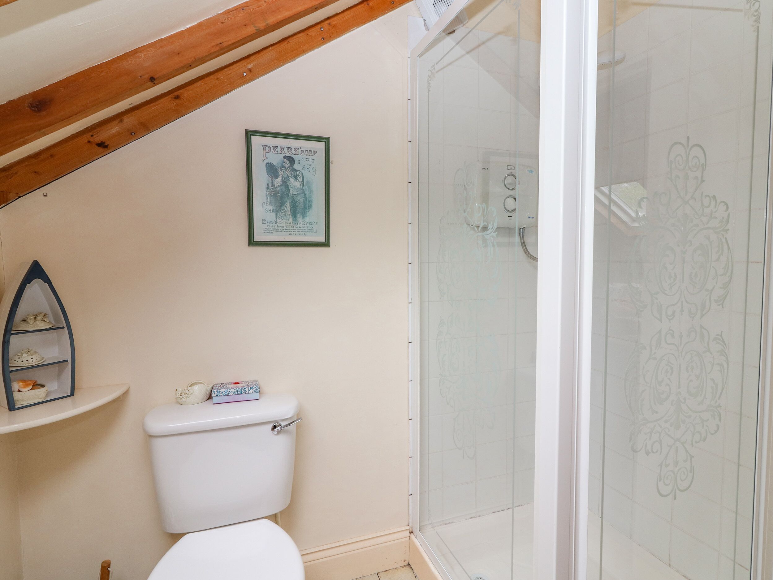 Cottage | Bathroom | Shower