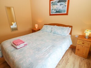 Cottage | 5 bedrooms, individually decorated, individually furnished, free WiFi