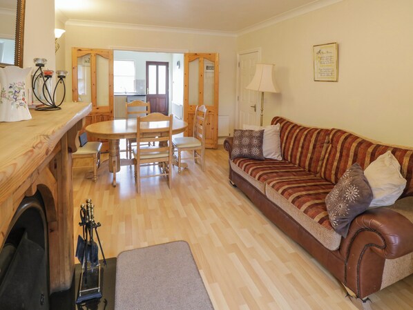 Cottage | Living area