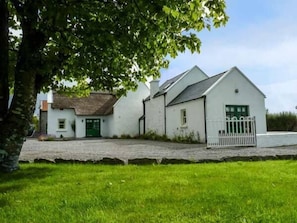 Exterior - Annie's Cottage (Clogher)