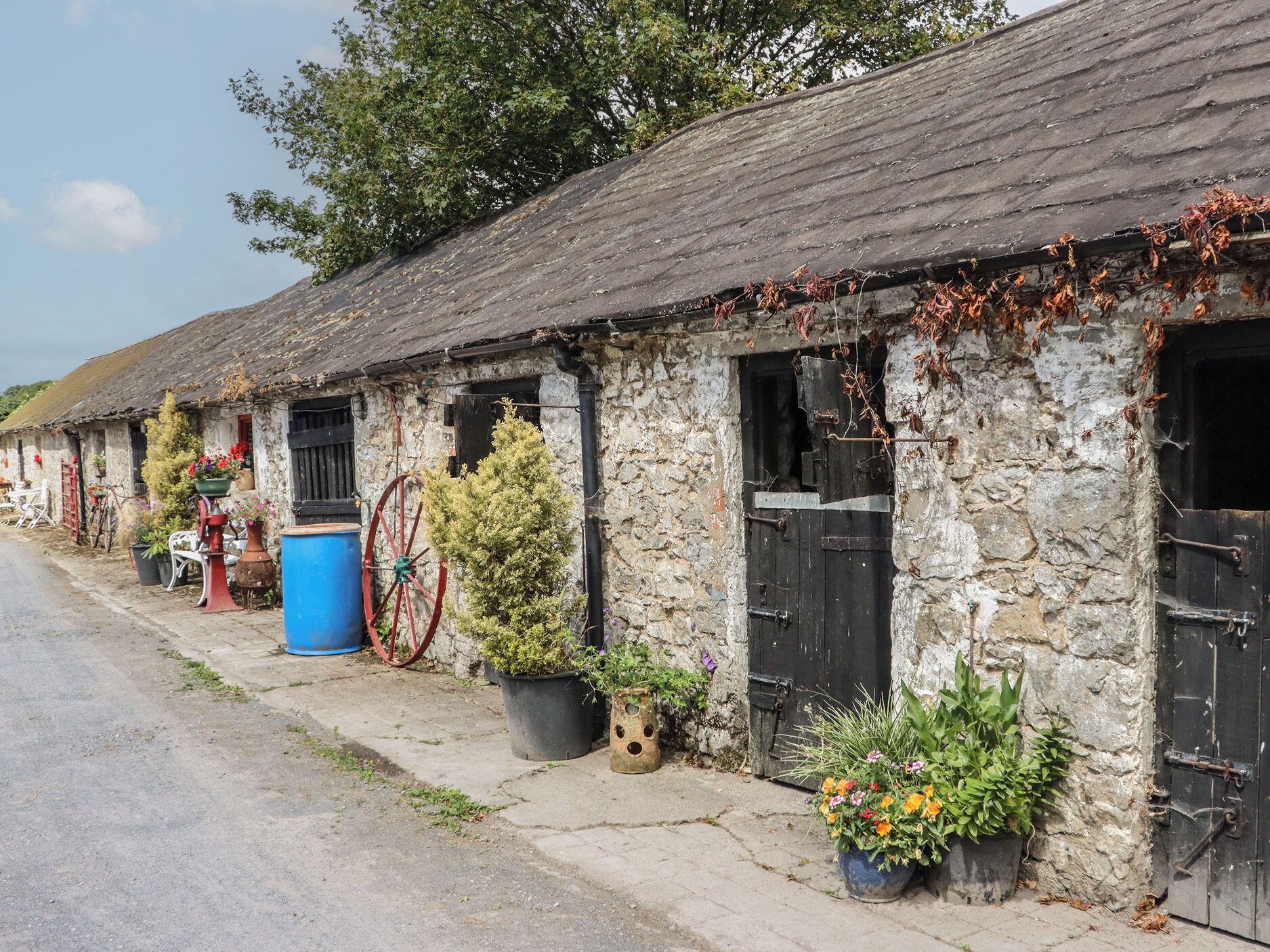 Cottage | Interior