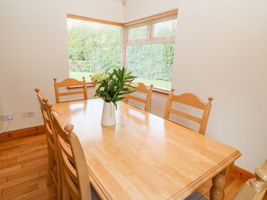 Cottage | Tempat makan