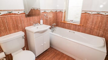 Cottage | Bathroom | Shower