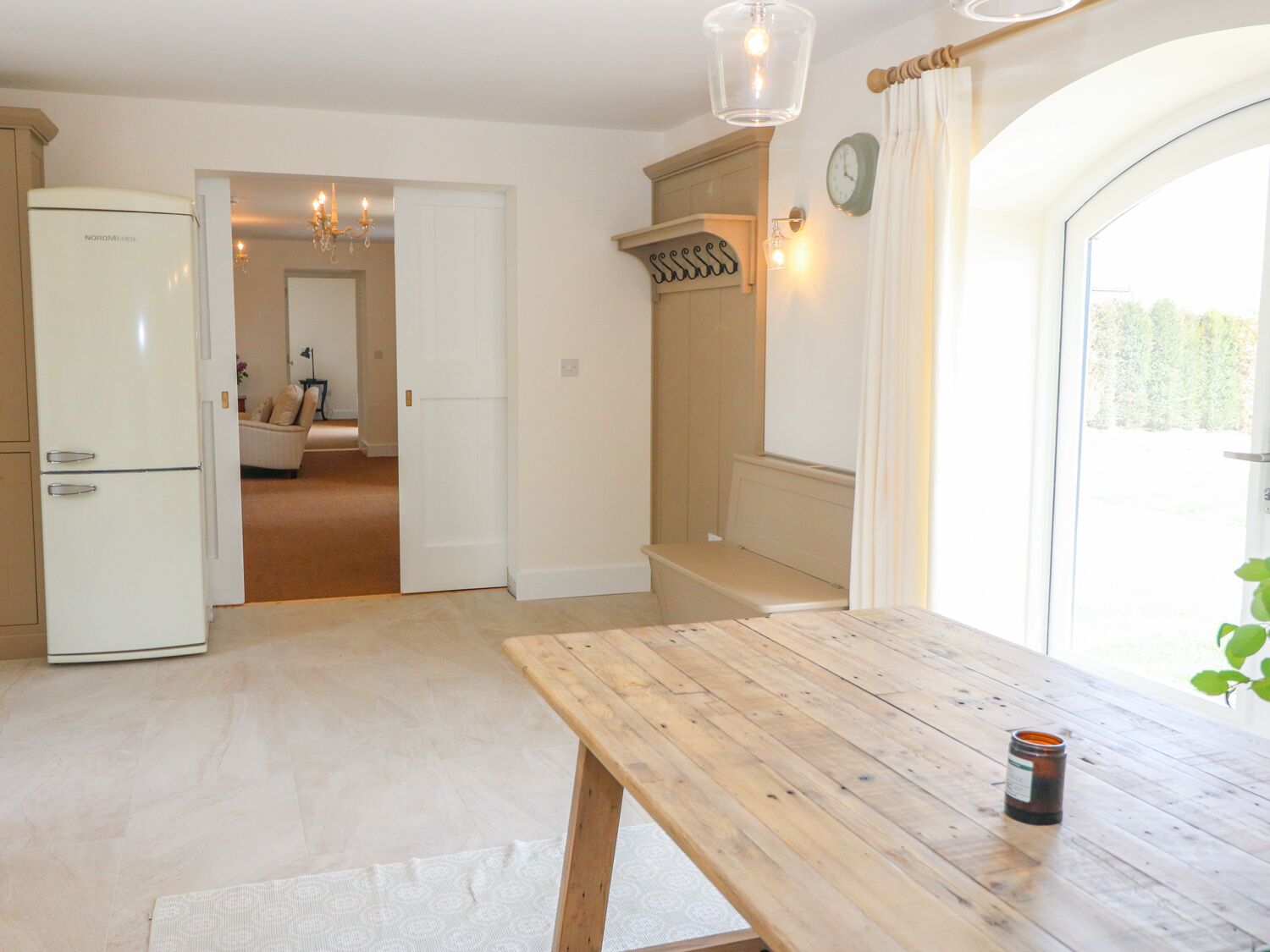 Cottage | Dining