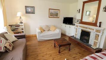 Cottage | Interior