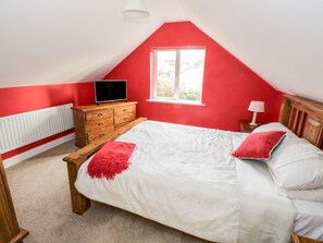 4 habitaciones, decoración personalizada y muebles diferentes 