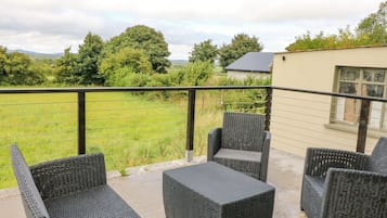 Cottage | Balcony