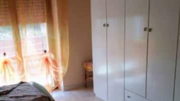 4 Schlafzimmer, BĂŒgeleisen/BĂŒgelbrett, BettwĂ€sche, Rollstuhlgeeignet