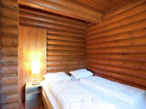Chalet | 2 Schlafzimmer, individuell eingerichtet, Bettwäsche