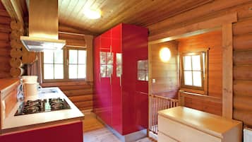 Chalet | Private kitchen | High chair