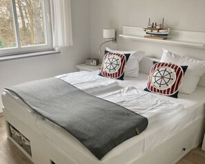 2 bedrooms, WiFi, bed sheets