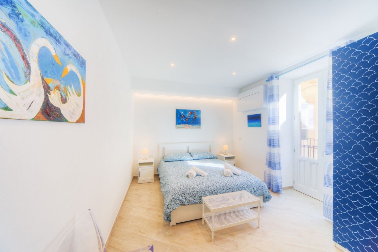 2 Schlafzimmer, Schreibtisch, Bügeleisen/Bügelbrett, WLAN