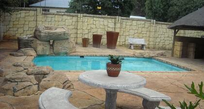 Upper Houghton Guesthouse