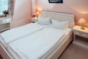 Unclassified image, 2 of 9, button - Apartment Rosenhof 08 - Wh. 08 (Kühlungsborn)