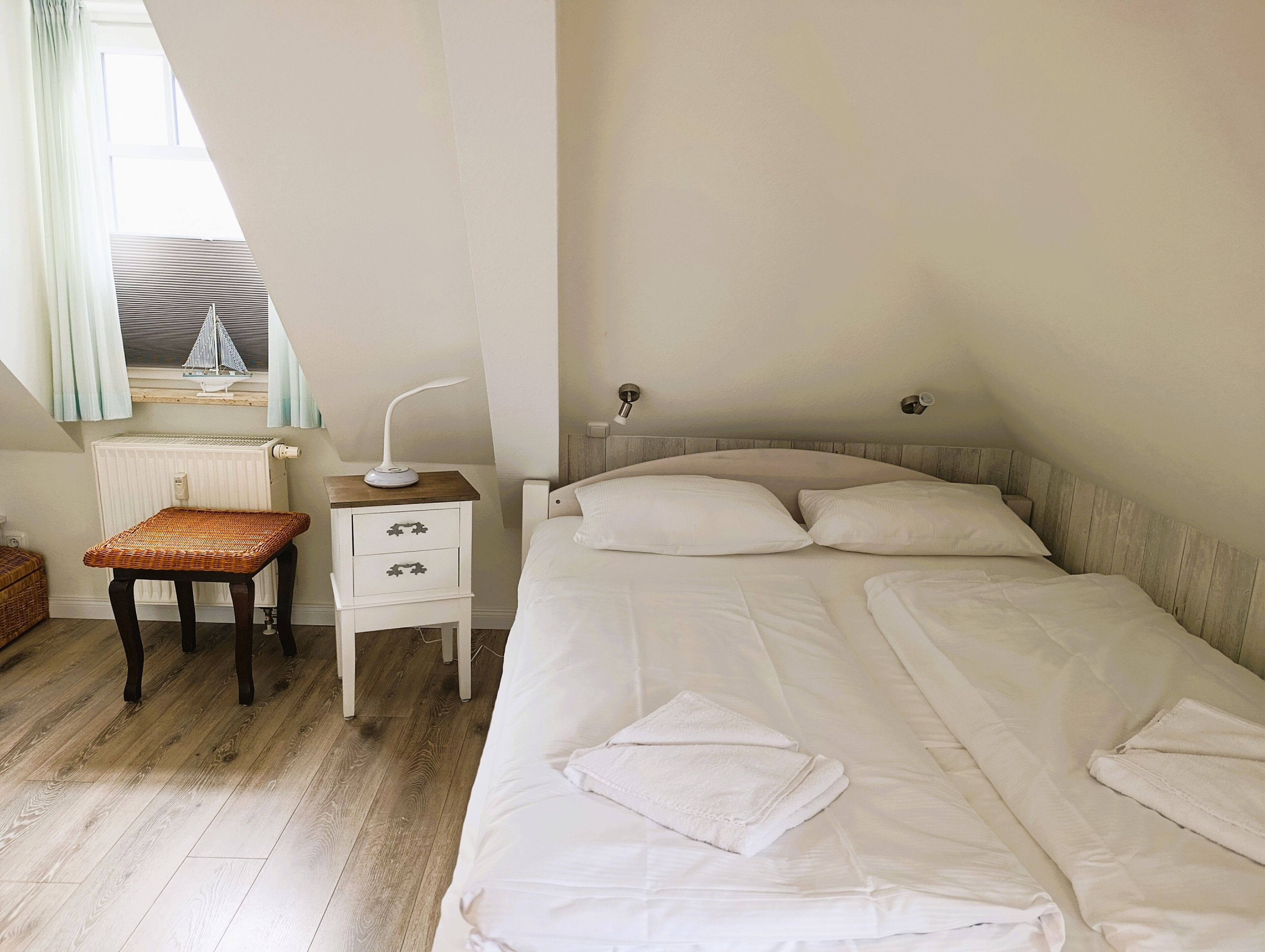 1 bedroom, WiFi, bed sheets