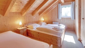 Chalet - Modern Detached Wooden Chalet With Sauna Near the Kreischberg ski Area (Stadl-Predlitz)