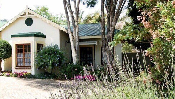 Front of property - Victoria Place (Polokwane)