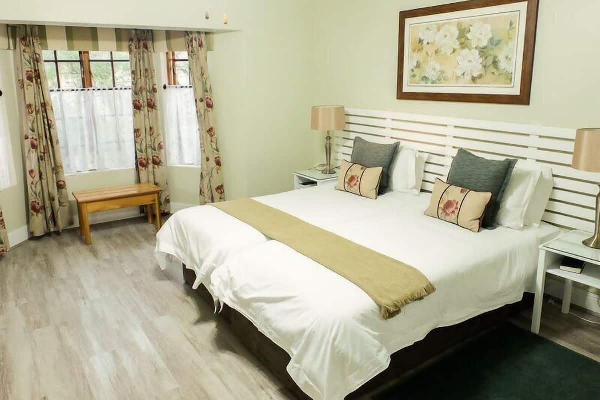 Minibar, wifi gratis y ropa de cama
