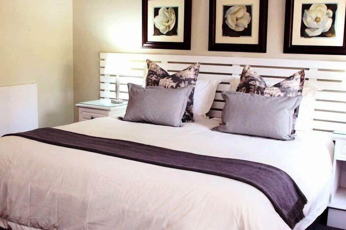 Minibar, wifi gratis y ropa de cama