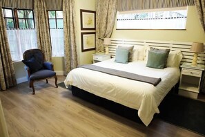 Minibar, free WiFi, bed sheets - Victoria Place (Polokwane)