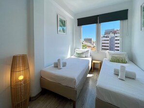 3 habitaciones, tabla de planchar con plancha y wifi gratis 