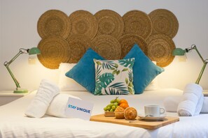 3 bedrooms, iron/ironing board, free WiFi, bed sheets - Stay U-nique Apartment Sicília (Barcelona)