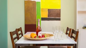 公寓 (2 Bedrooms) | 房內用餐區