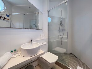 Apartment (4 Bedrooms) | Bathroom - Stay U-nique Apartments Roger Llúria (Barcelona)