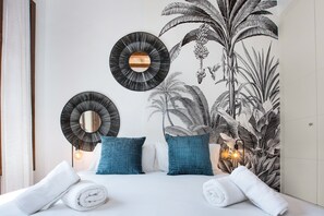 3 bedrooms, iron/ironing board, free WiFi, bed sheets - Stay U-nique Apartments Girona (Barcelona)