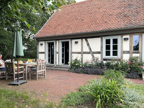 Paimenen talo Wischessä, loma-asunto Elben luonnonsuojelualueella