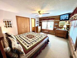 3 bedrooms, free WiFi, bed sheets - Traders Gap - Hot Tub, Private Log Cabin, Wifi (Zionville)