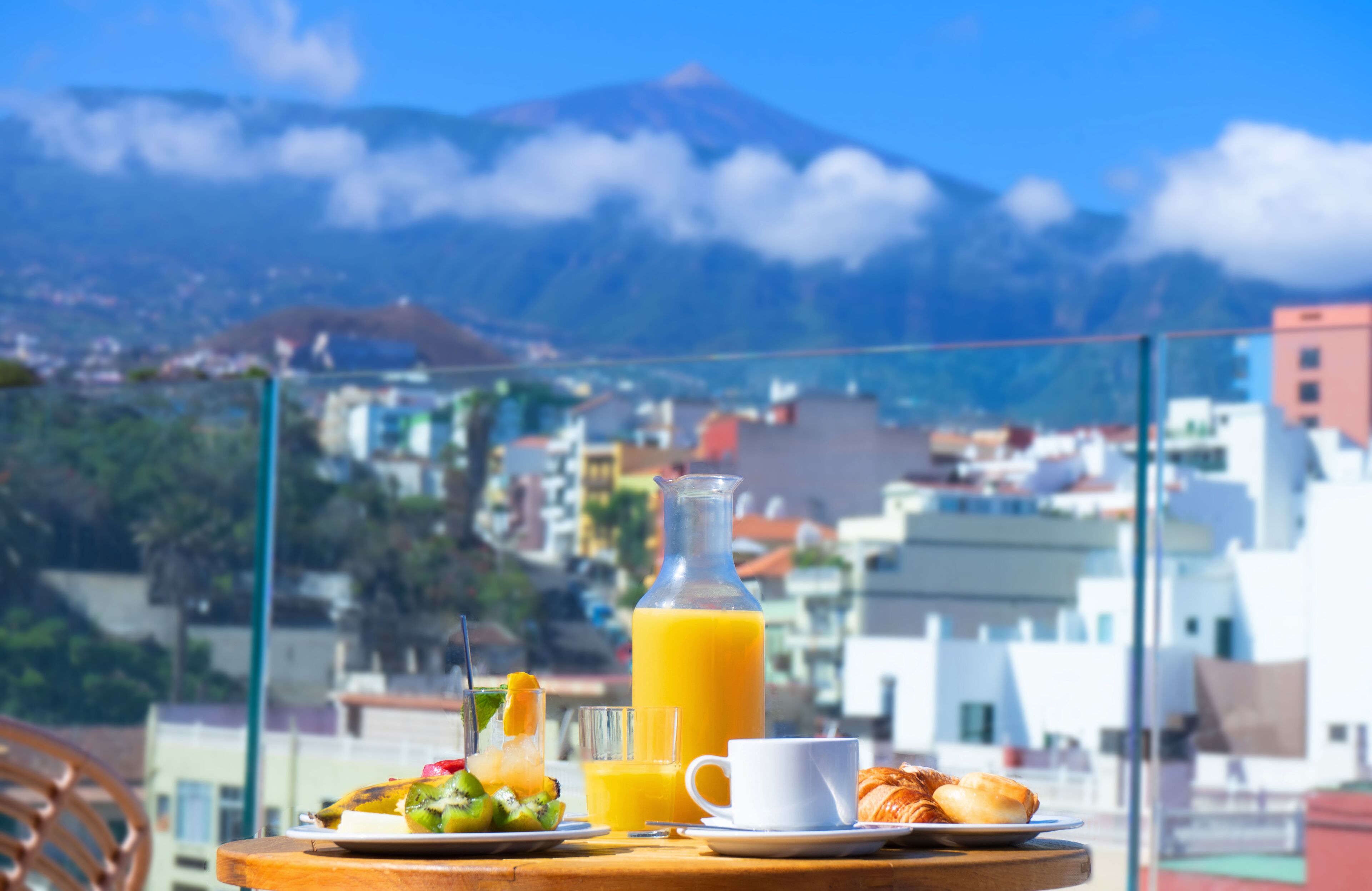 daily buffet breakfast (eur 14 per person)