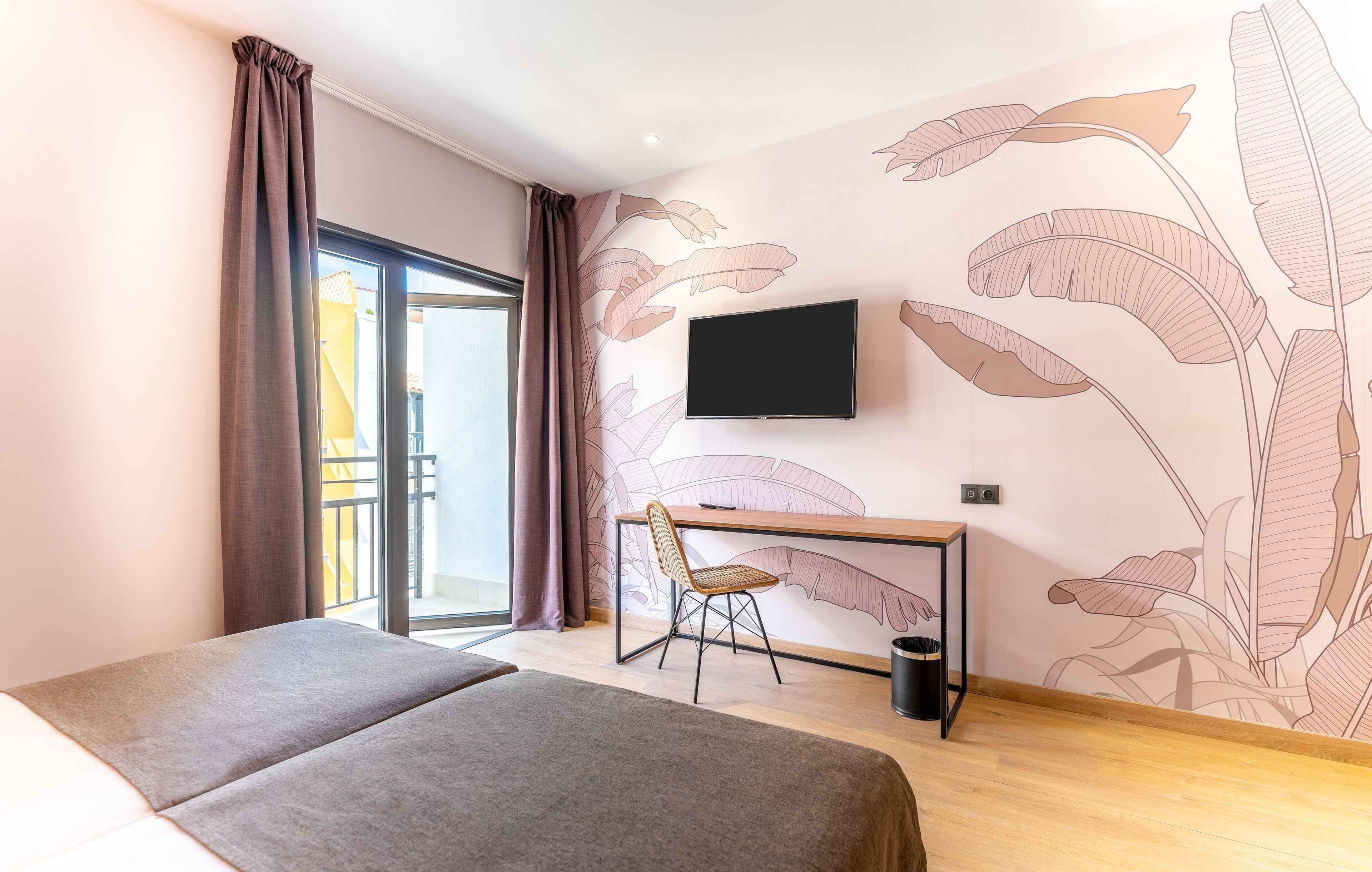 1 bedroom, minibar, in-room safe, individually decorated