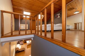 Dúplex | Ropa de cama de alta calidad y caja de seguridad en la habitación