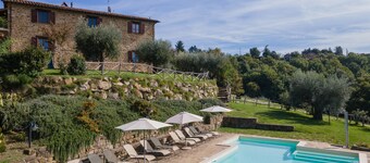 Villa I due Casali con piscina privada rodeada de un espléndido panorama