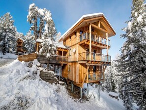 Chalet | Exterior - Quiet Chalet in Turracherhöhe with Sauna & Indoor Hot Tub (Stadl-Predlitz)