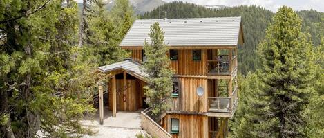 Chalet | Exterior