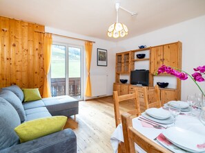 House | Living room