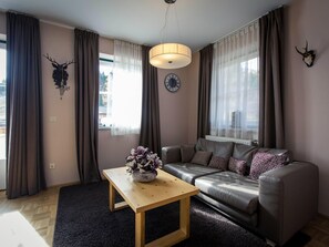 Apartment | Living area