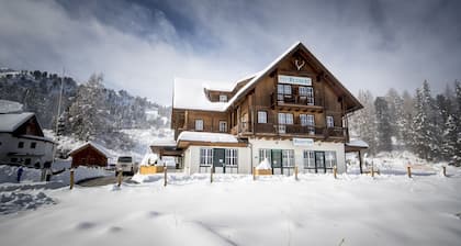 Spacious Apartment near Ski Area in Turracherhohe