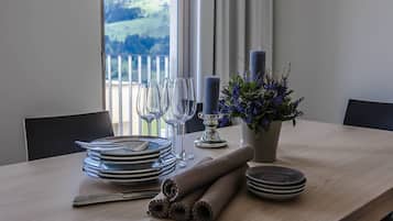 Apartment | Dining